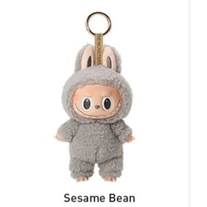 Labubu ( macarons ) sesame bean